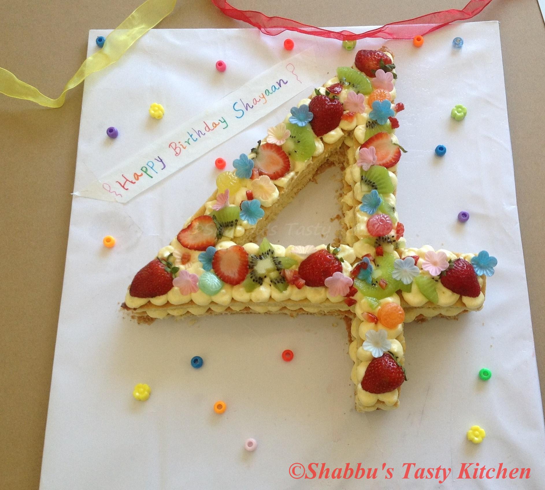 hot-milk-sponge-cake-with-custard-crea