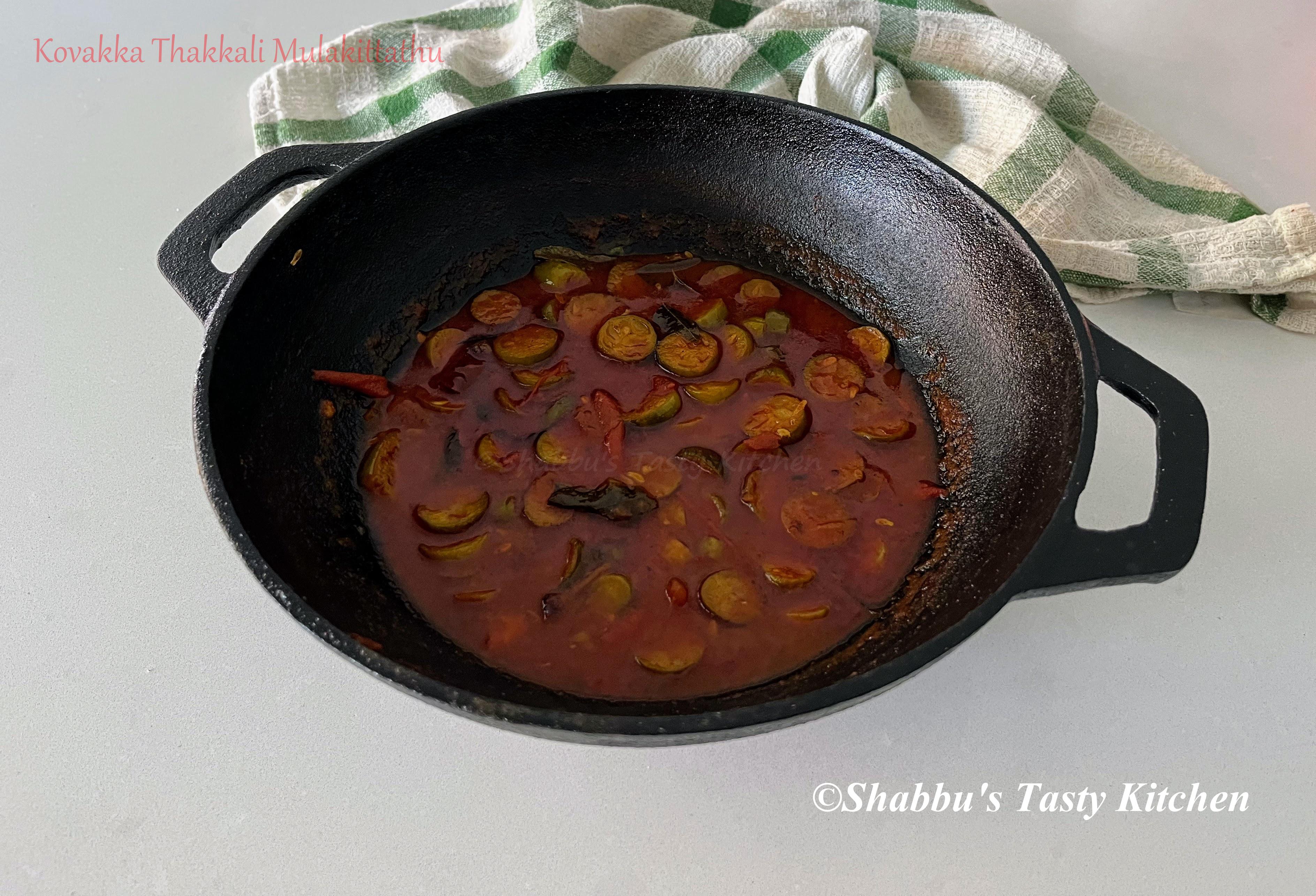 ivy-gourd-tomato-kovakka-thakkali-mulakittathu