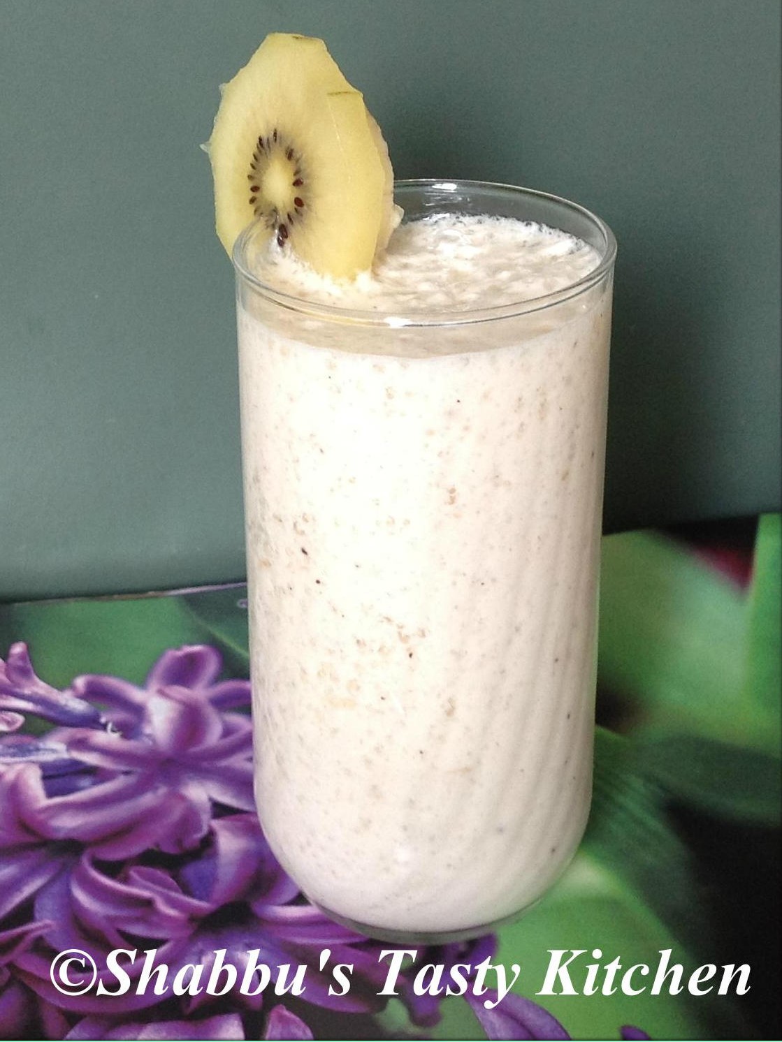 kiwi-banana-smoothie