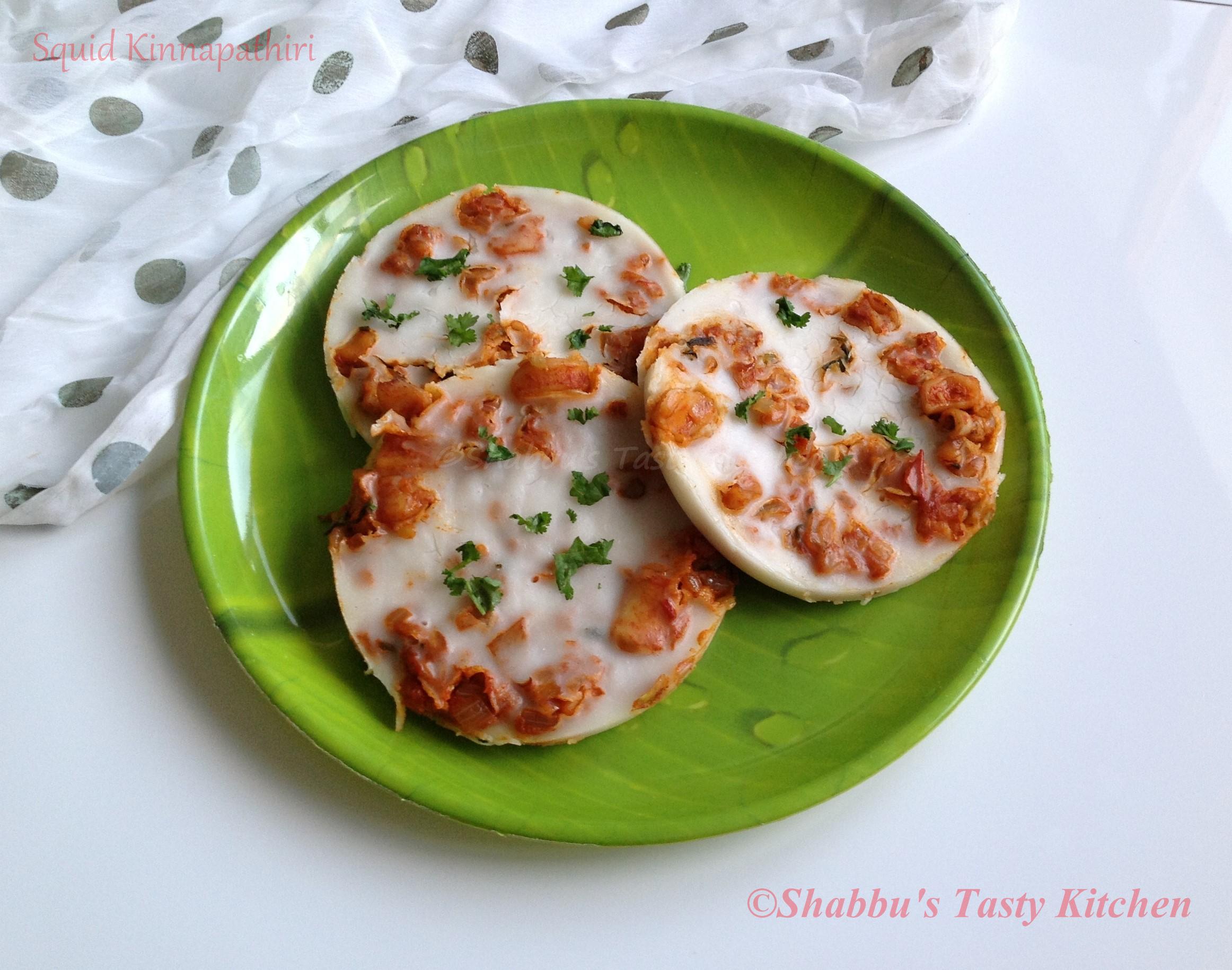koonthal-kinnapathiri-steamed-rice-and-squid-masala-layered-pathiri