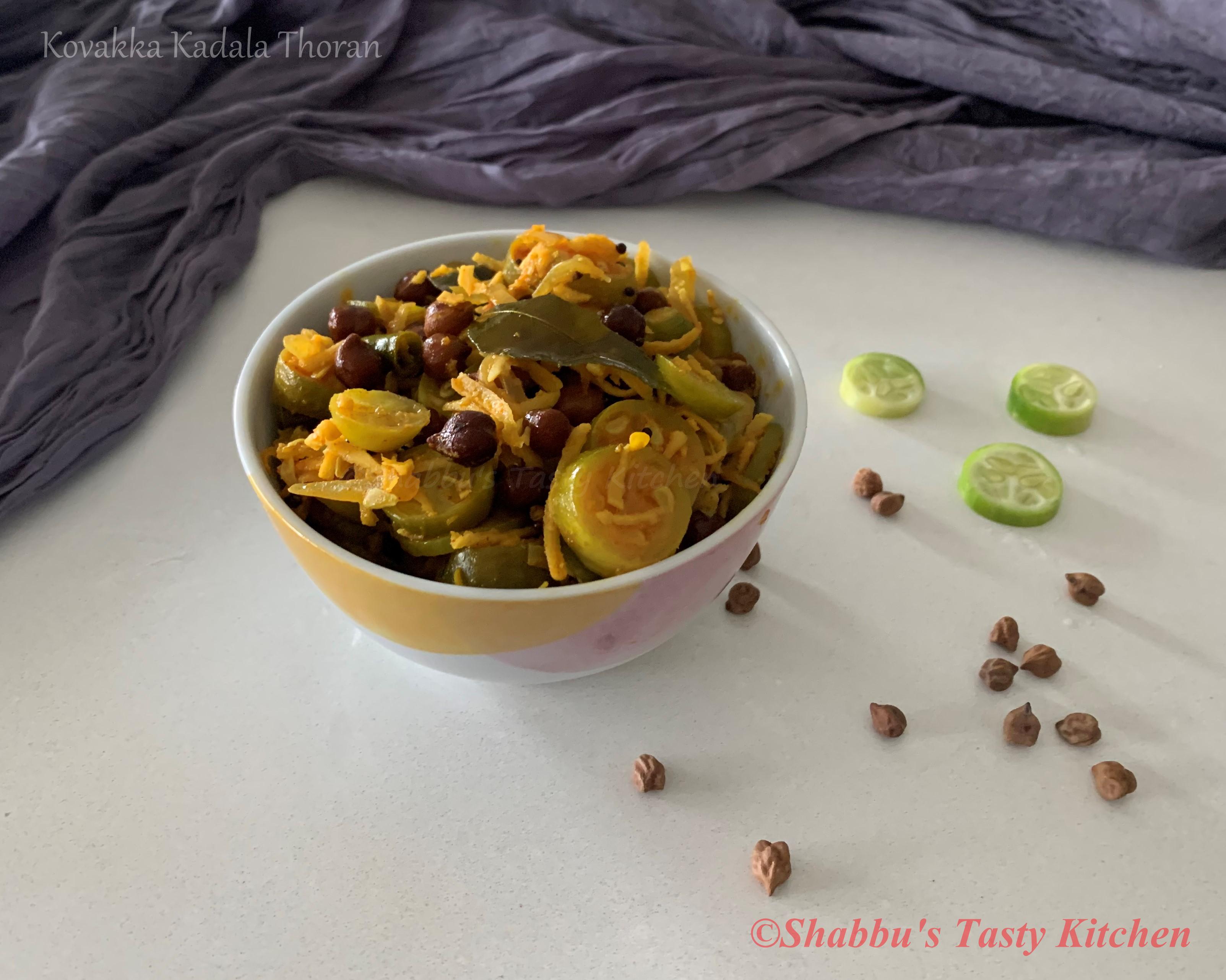 kovakka-kadala-thoran-ivy-gourd-black-chickpeas-thoran