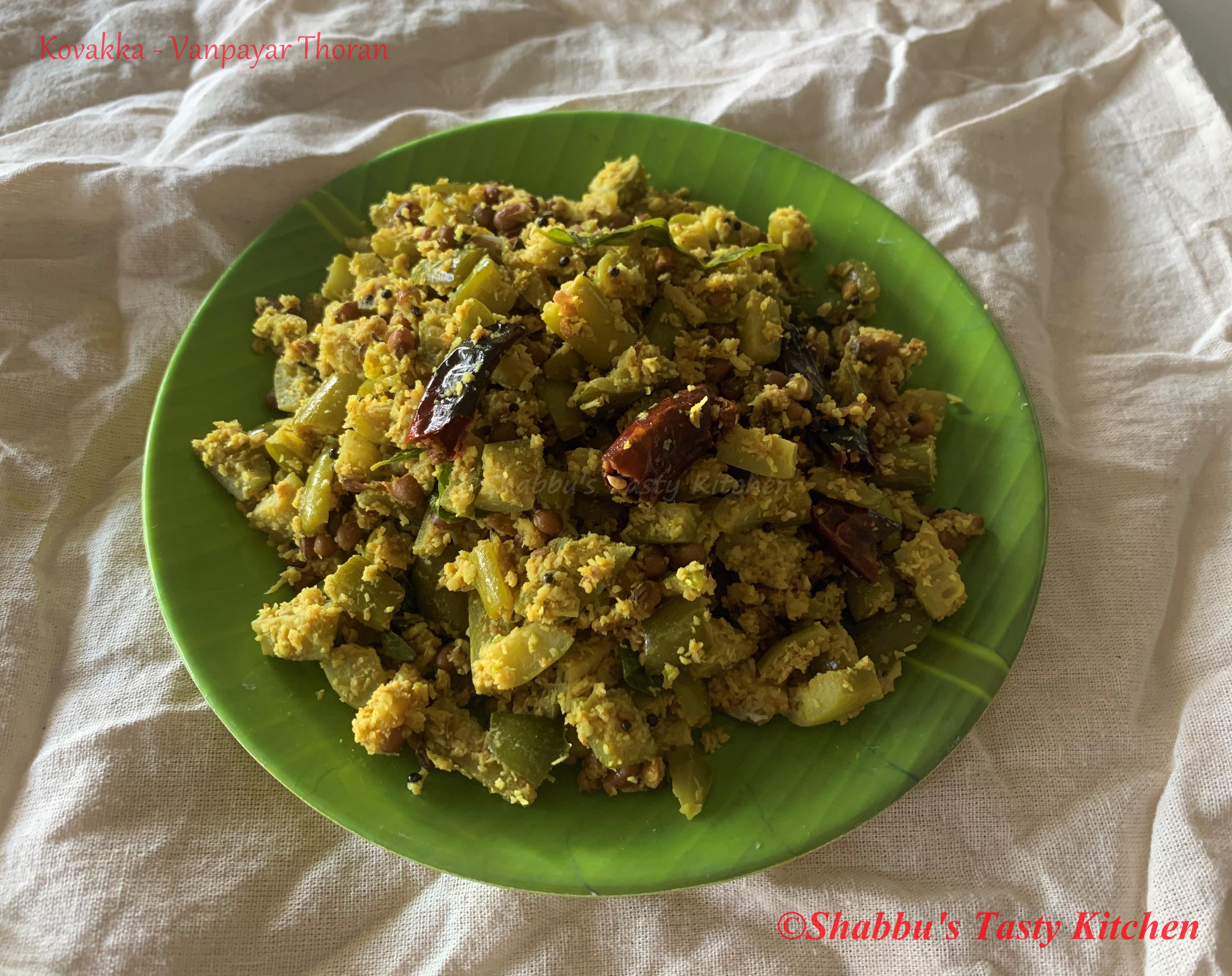 kovakka-vanpayar-thoran-ivy-gourd-red-beans-thoran