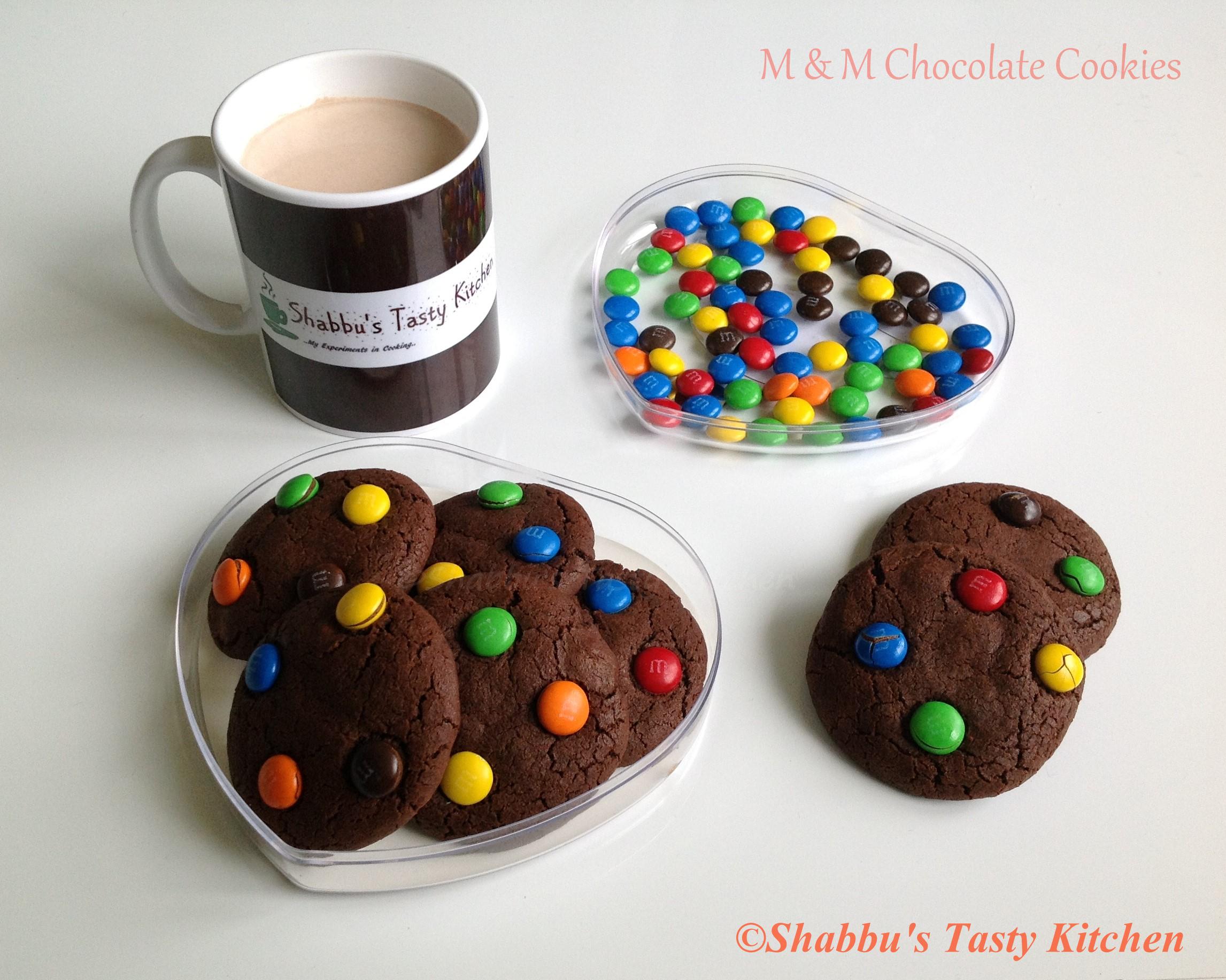 m-m-chocolate-cookies