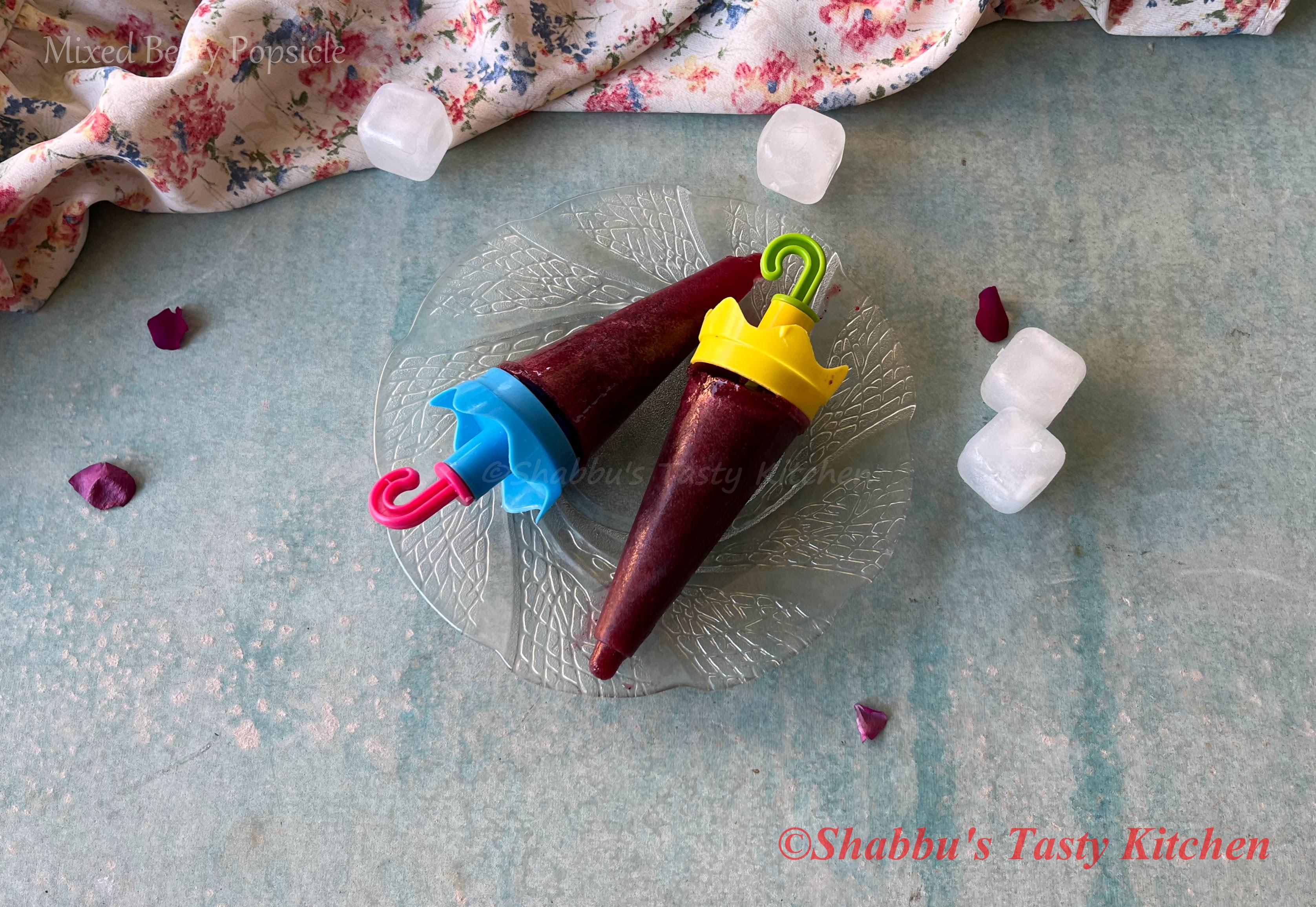 mixed-berry-popsicles