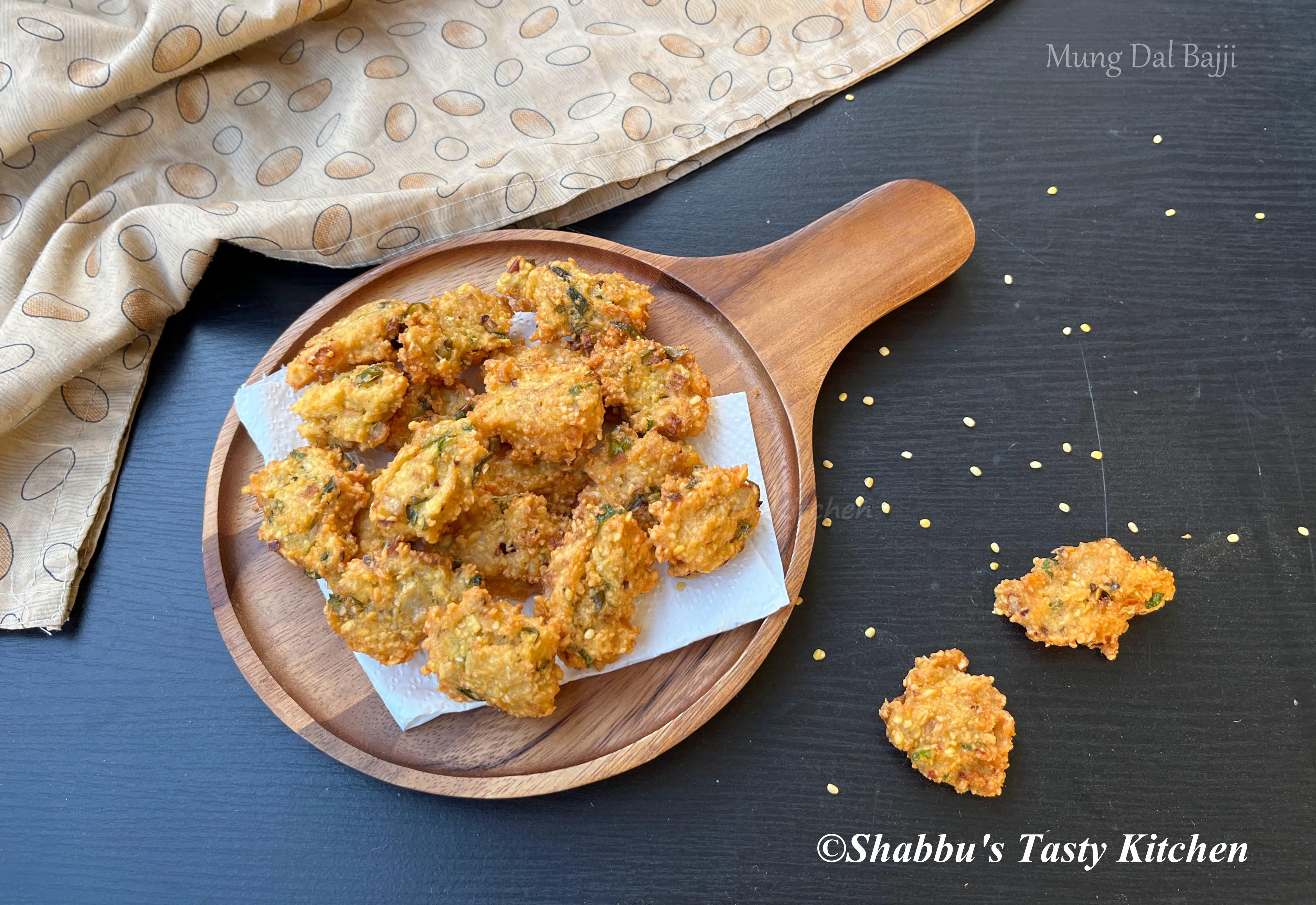 mung-dal-cherupayar-parippu-bajji