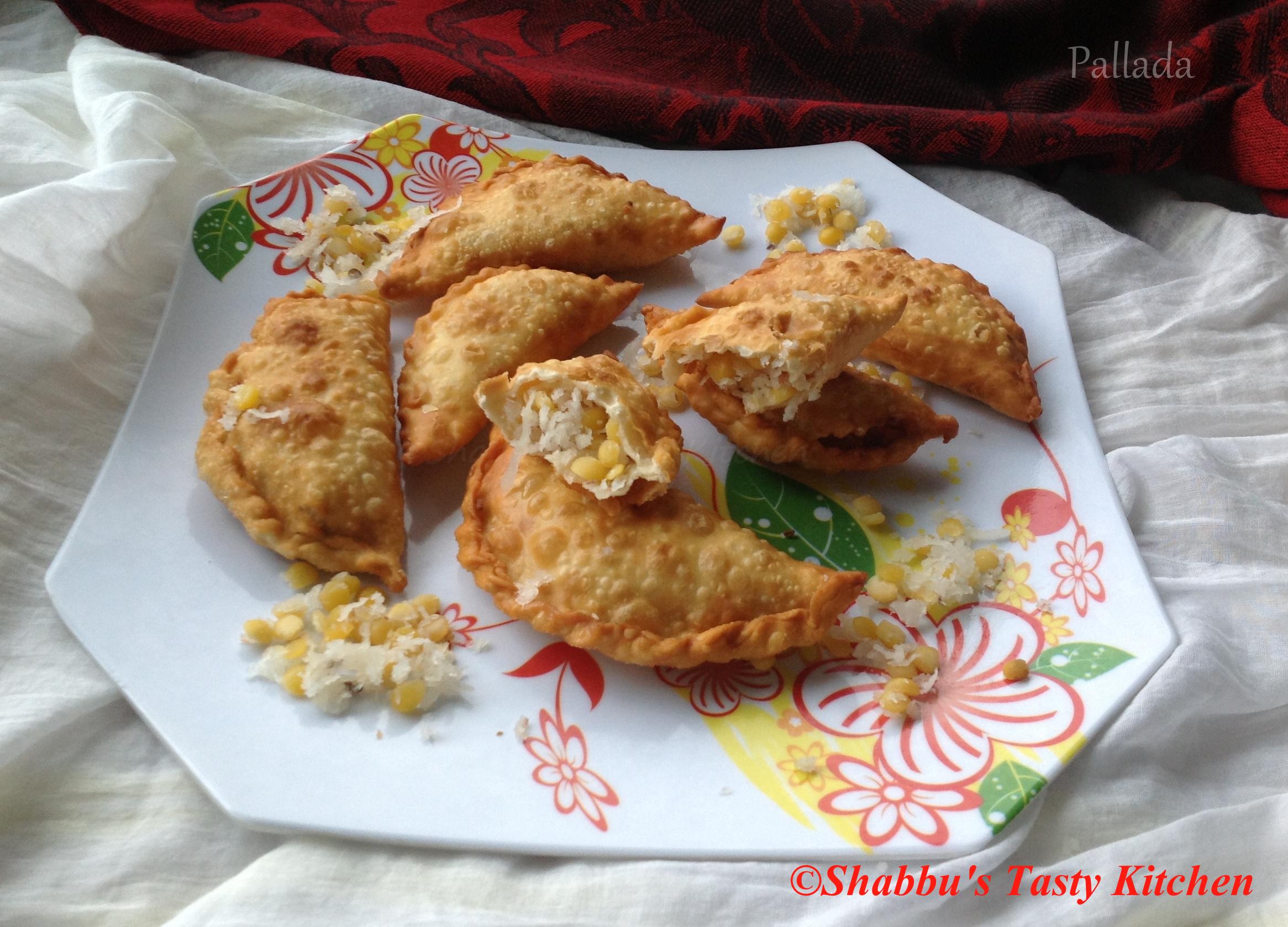 pallada-fried-kadalaparippu-ada-crispy
