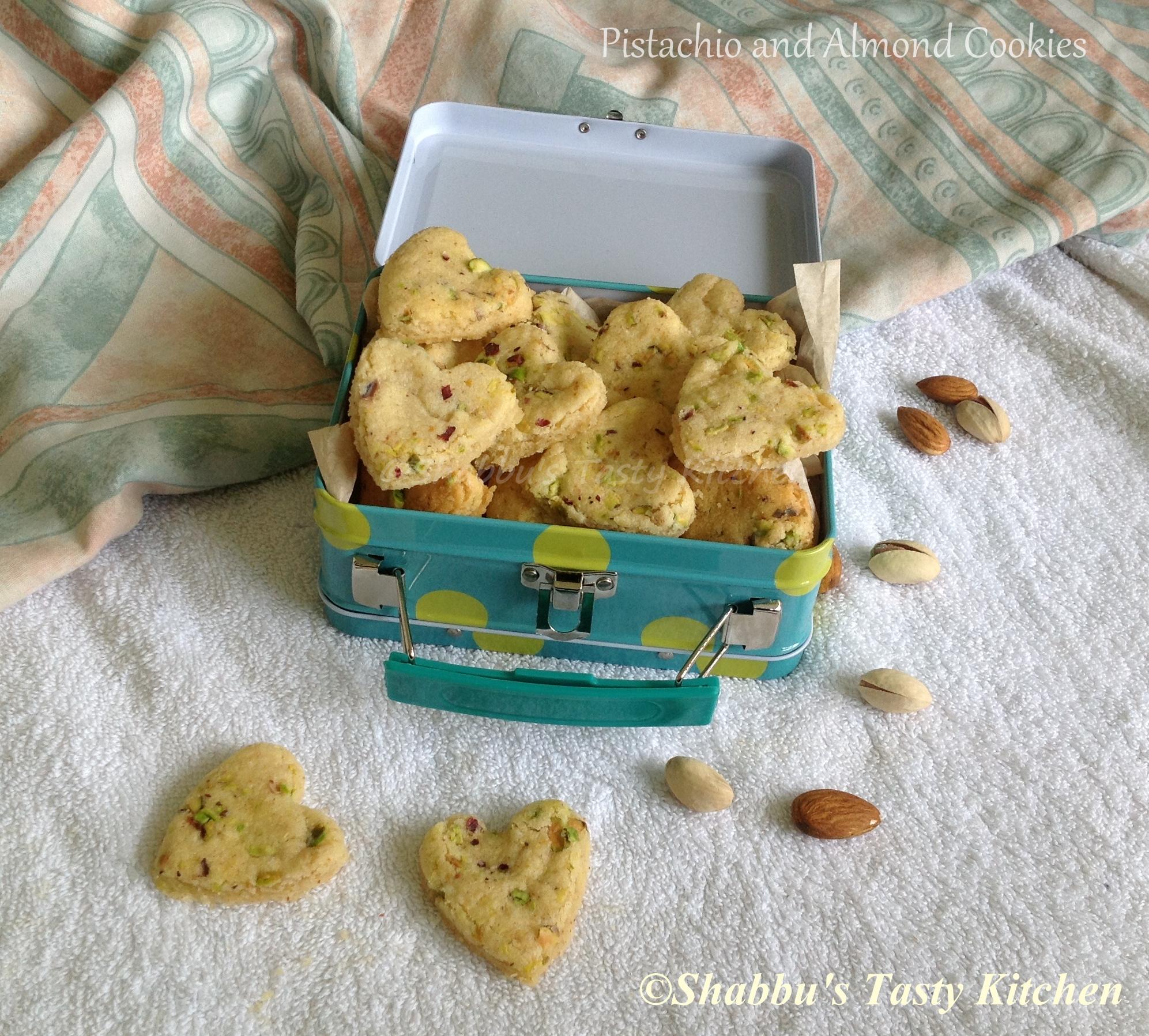 pistachio-and-almond-cookies