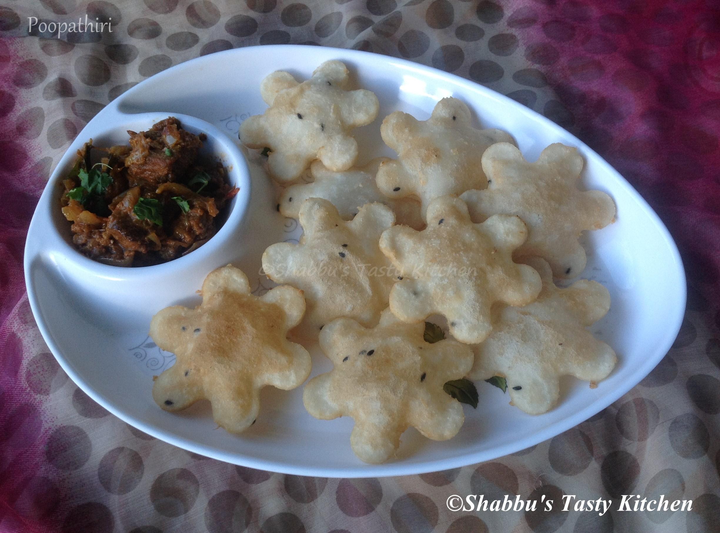 poopathiri-flower-shaped-pathiri