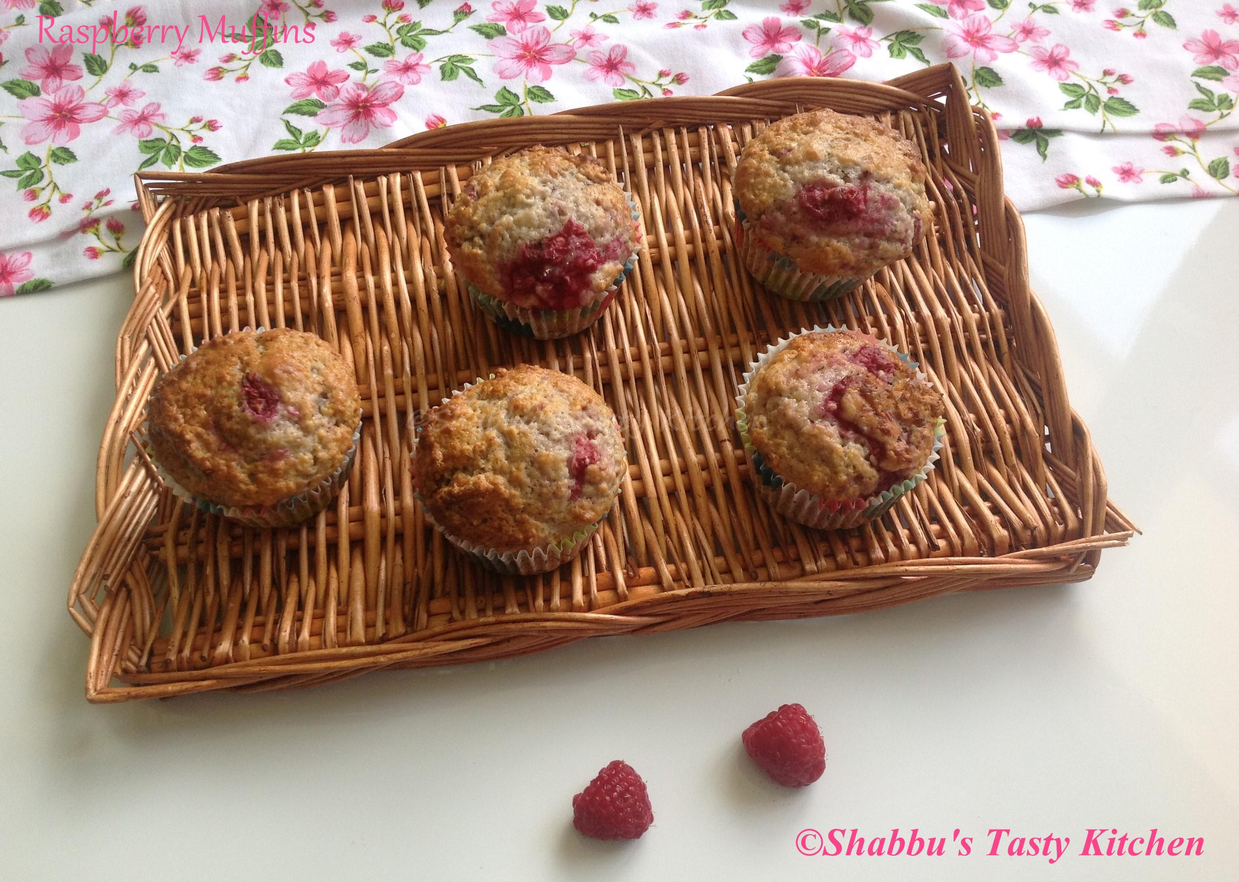 raspberry-muffins