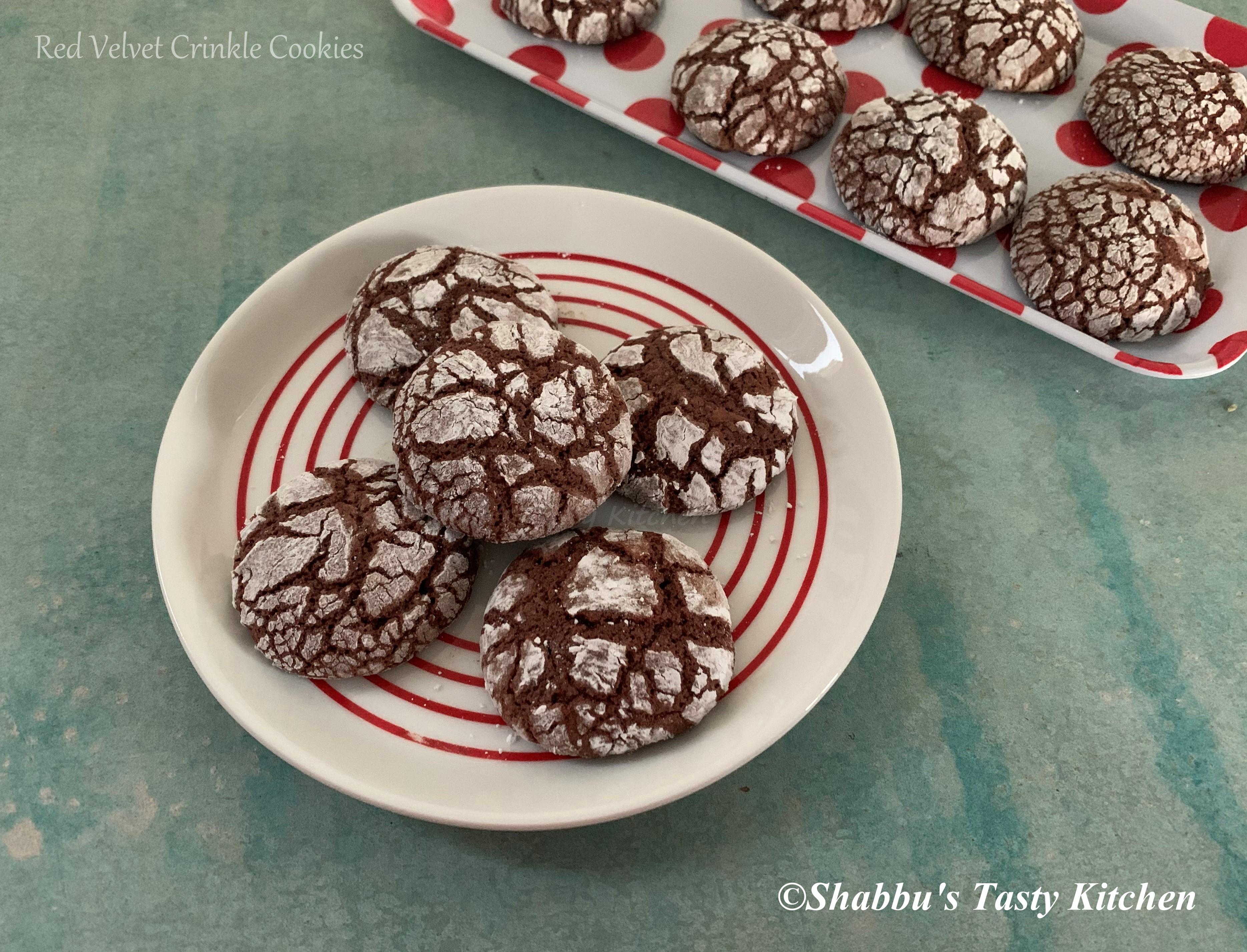 red-velvet-crinkle-cookies