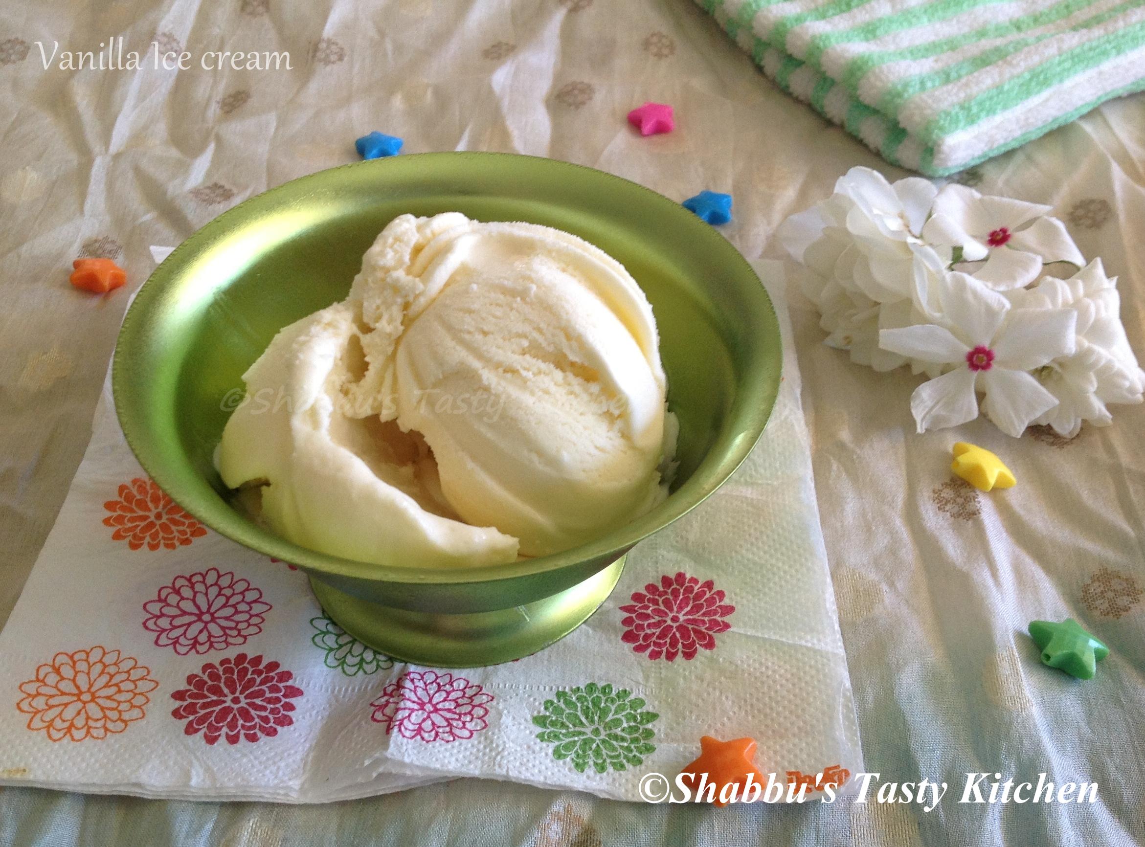 rich-vanilla-ice-crea