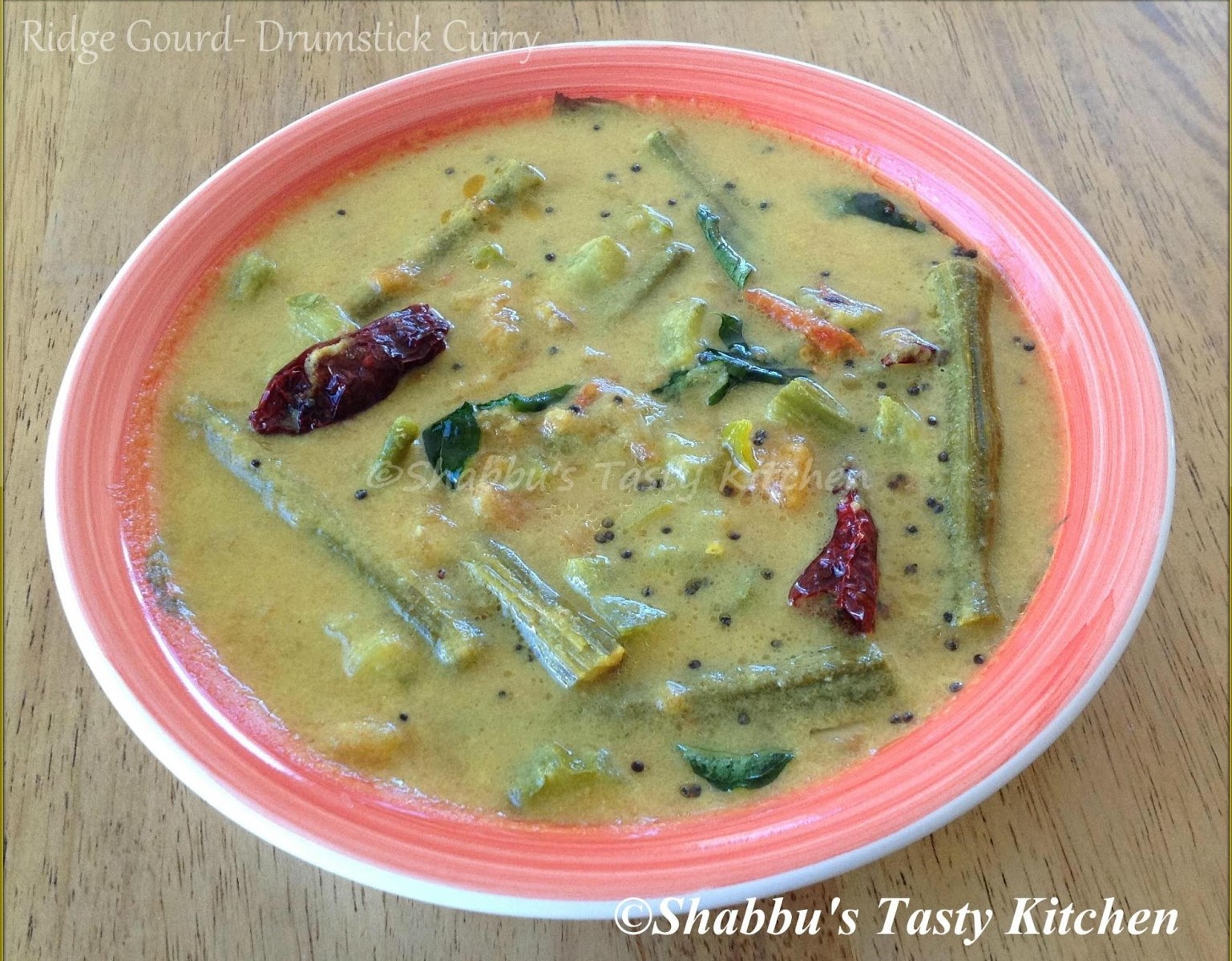 ridge-gourd-drumstick-curry-peechinga