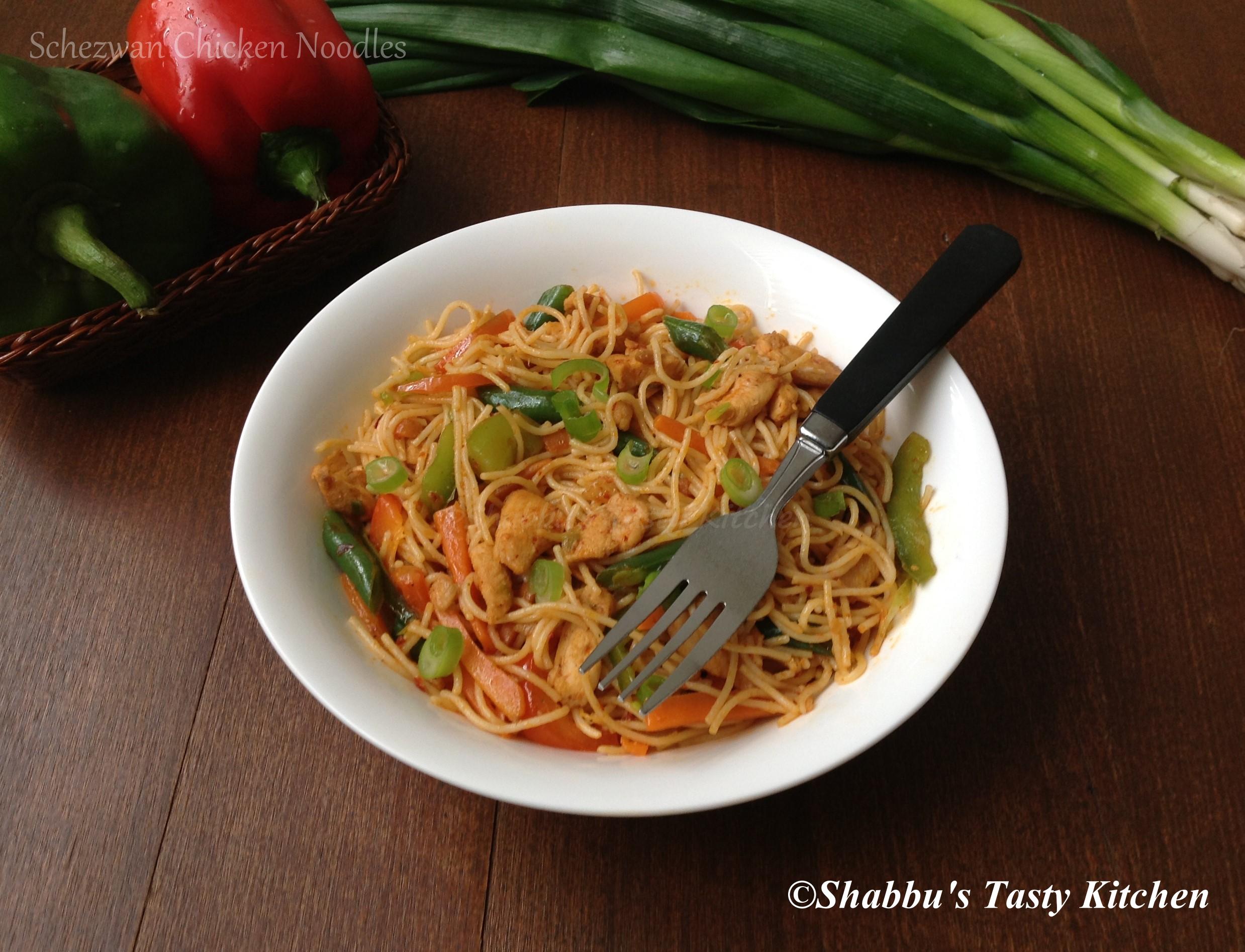 schezwan-chicken-noodles