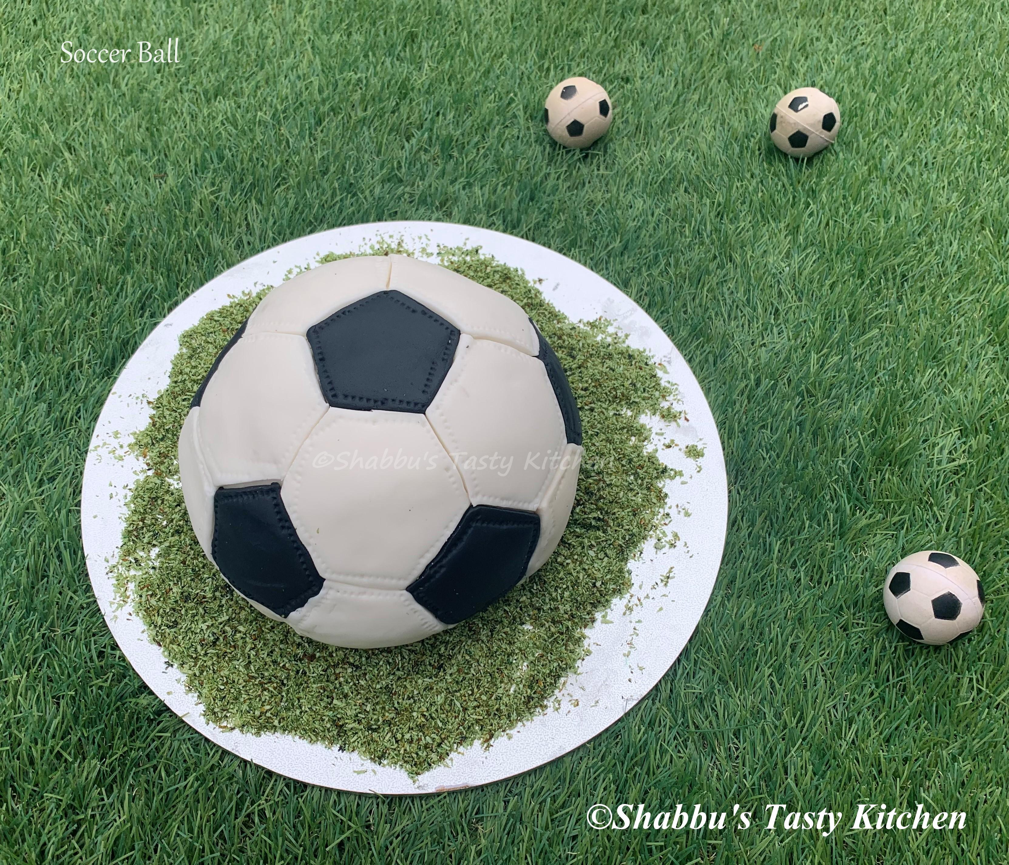 soccer-ball-cake-easy-sponge-cake