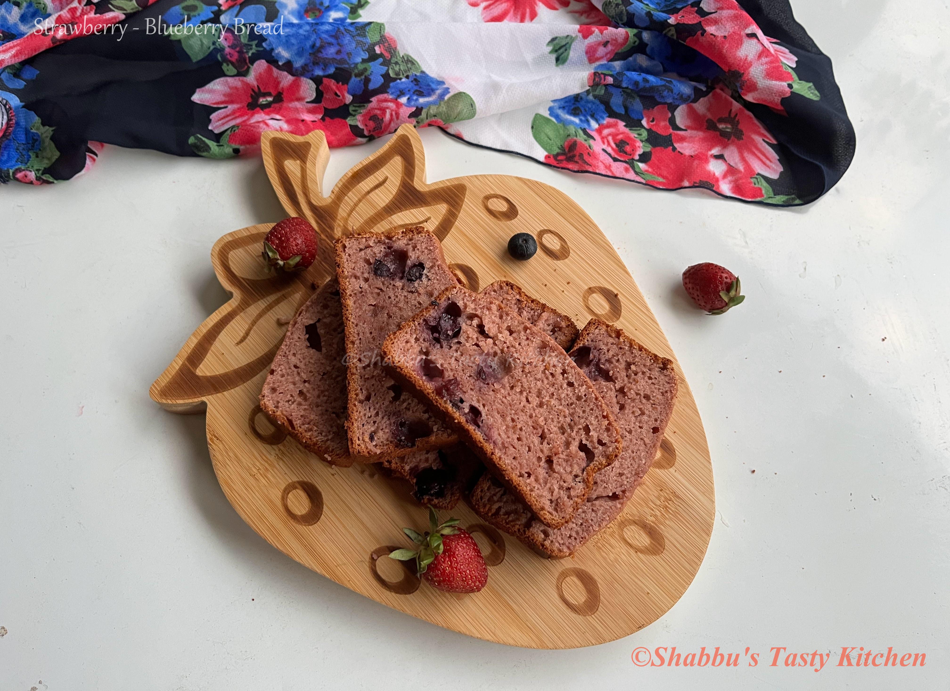 strawberry-blueberry-loaf-strawberry-bread-with-blueberries