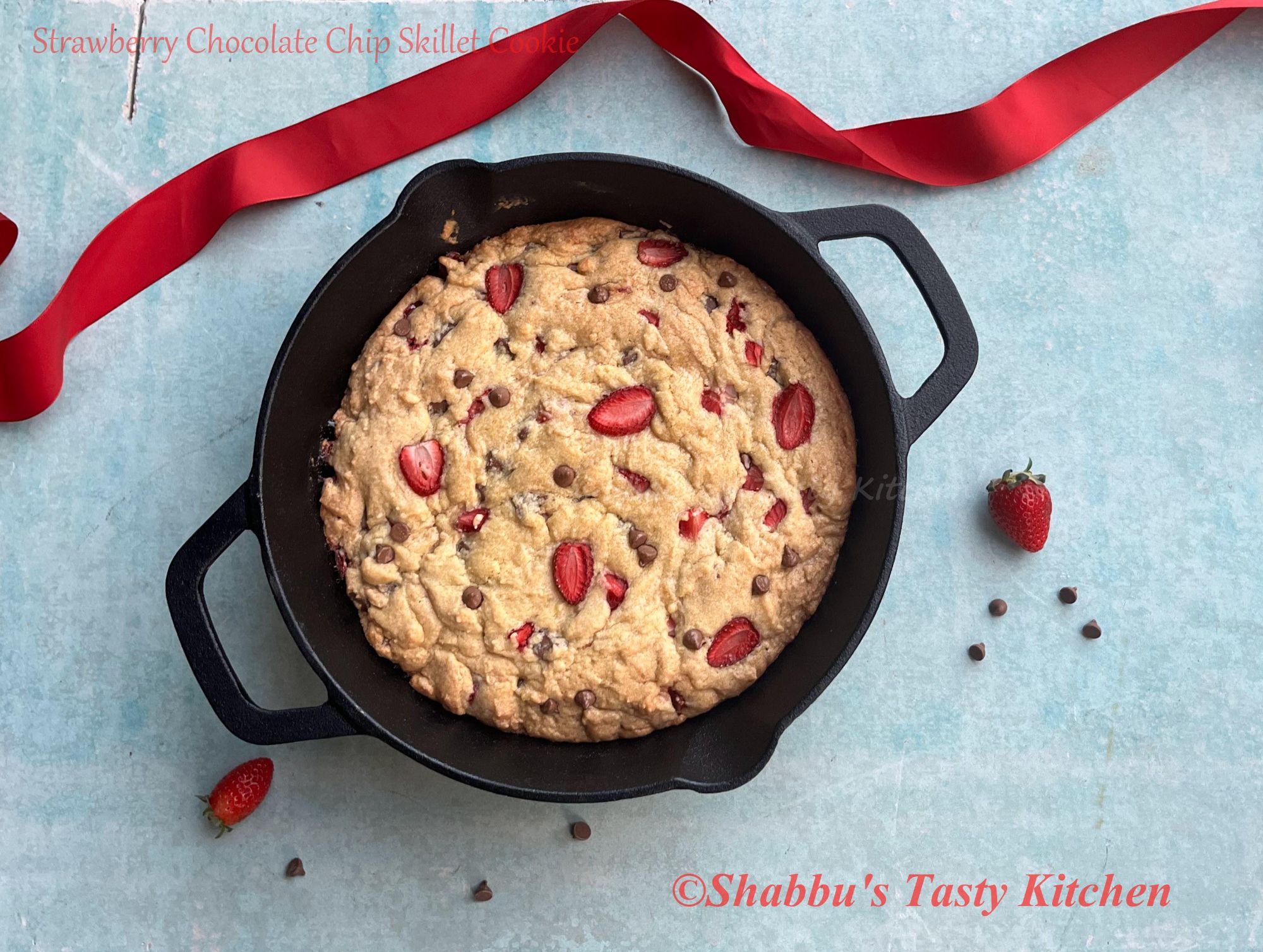 strawberry-chocolate-chip-skillet-cookie