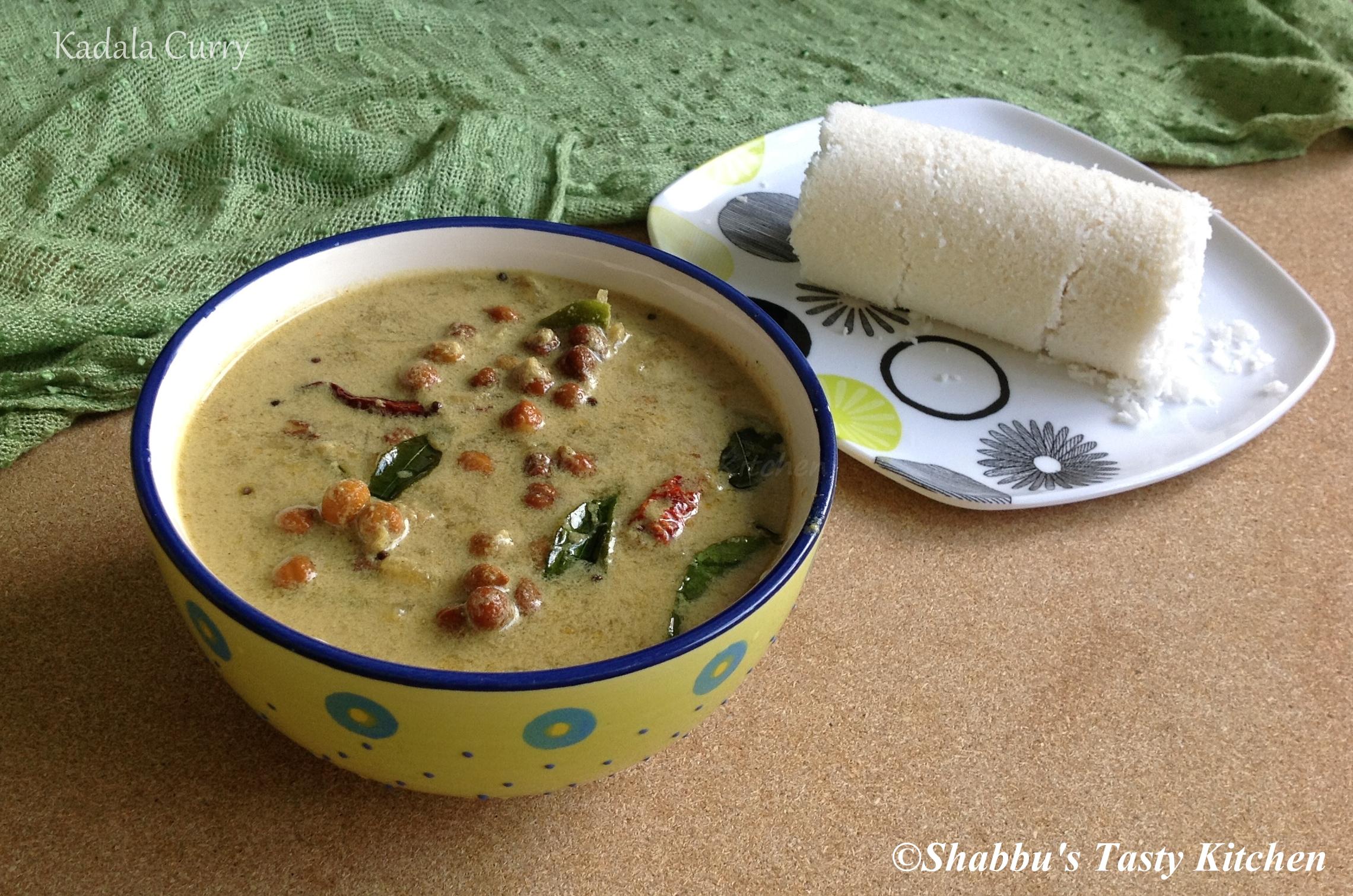 thenga-aracha-kadala-curry-black