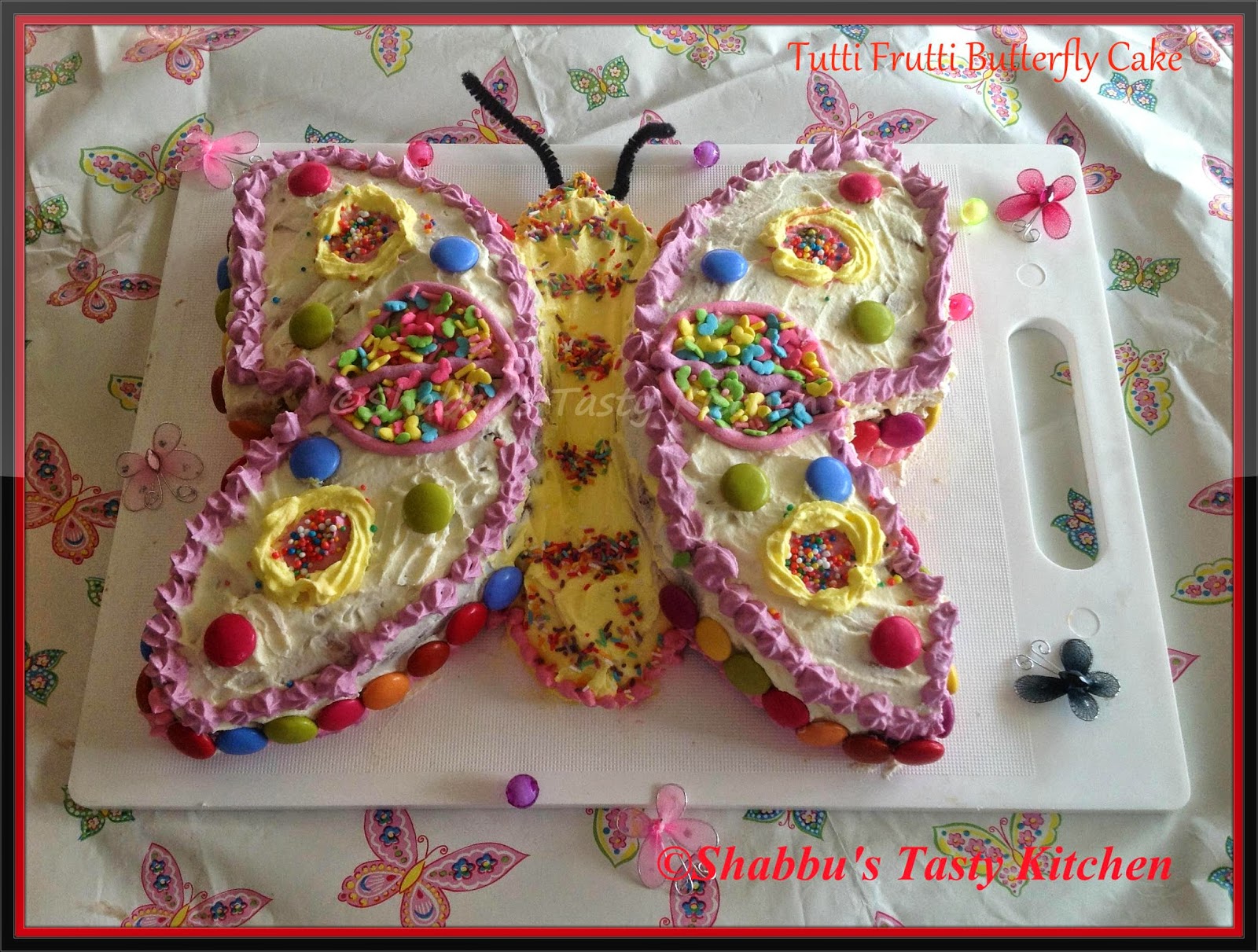 tutti-frutti-butterfly-cake