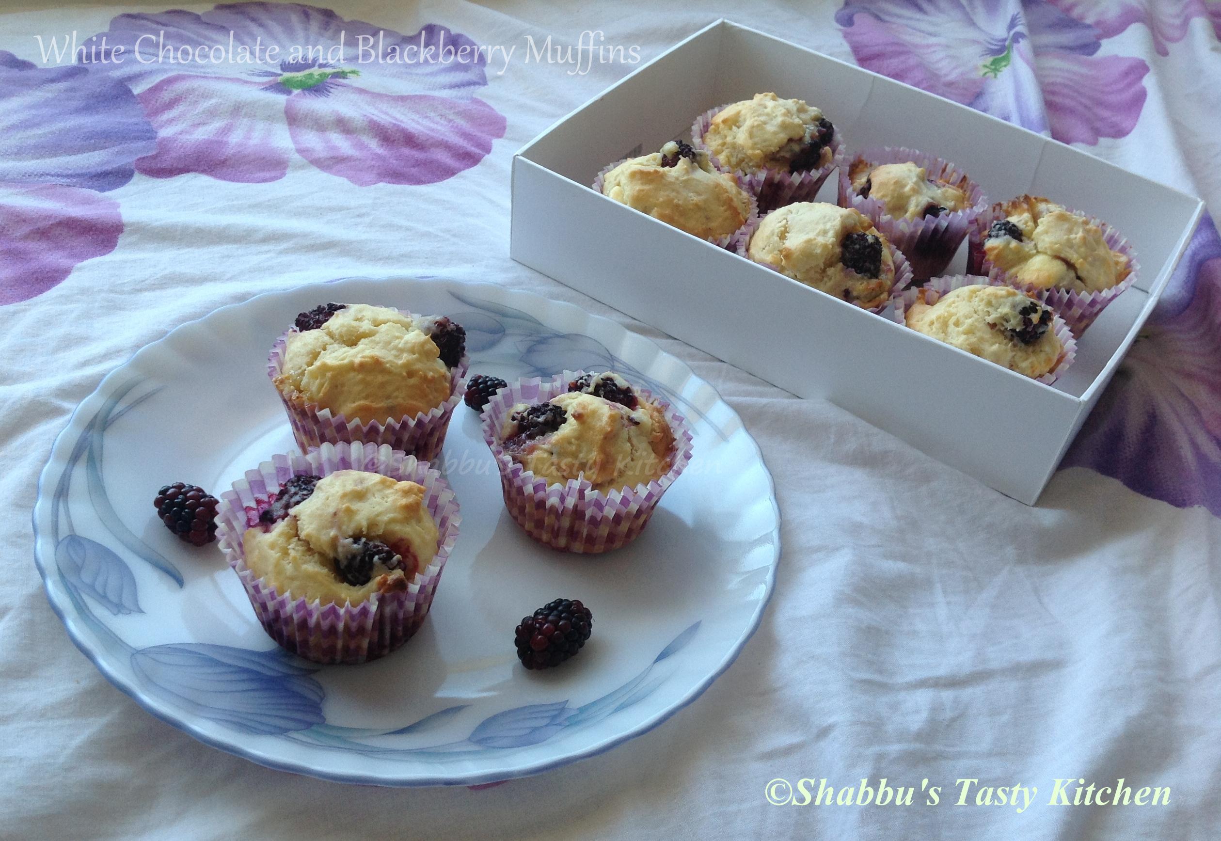 white-chocolate-and-blackberry-muffins