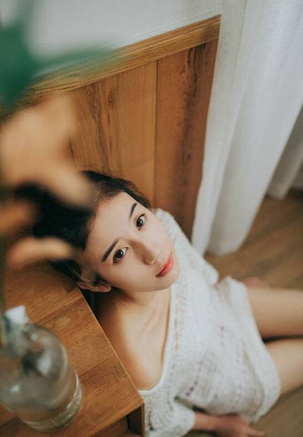 复古养眼美女室内写真（3）