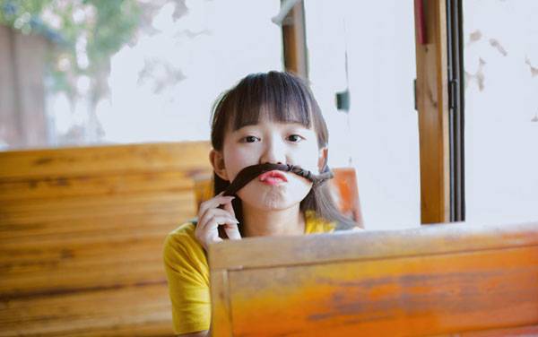 元气少女户外清新写真图片写真（1）