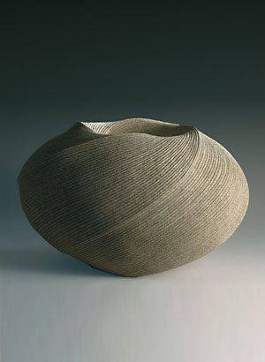 日本陶艺家Sakiyama Takayuki的优雅素朴风格艺术