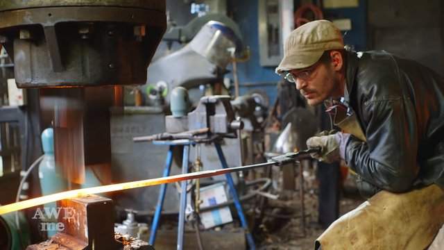 真实打造《亚丝娜佩刀》这虽然是锻造,但可不是闹着玩的(认真) - 图片3