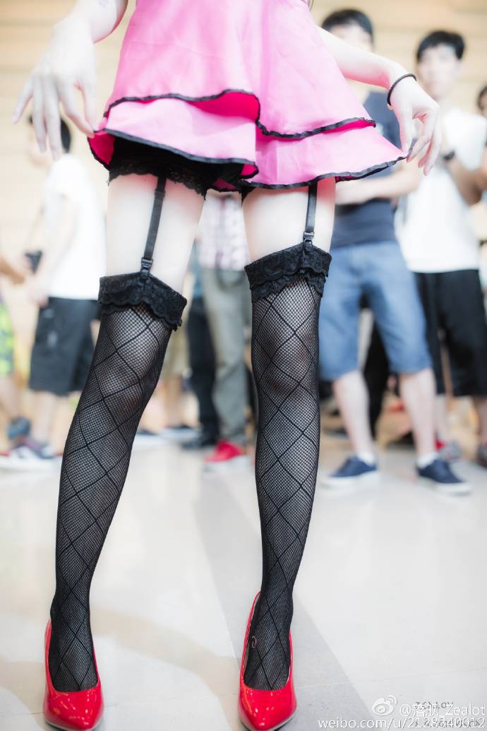 7edbe42cgw1f6kktyr490j21kw2dchdt