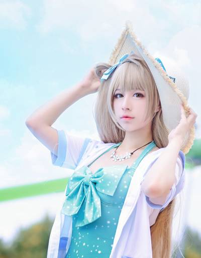 清纯萌妹南小鸟泳装神还原COS（1）