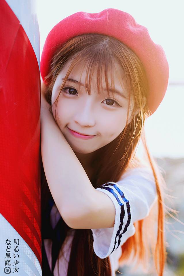 明朗的少女，第1张