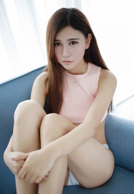 甜美嫩模Milk楚楚私房图片写真（）