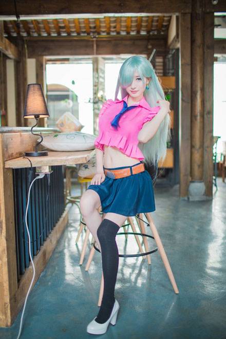 甜美萌妹《七原罪》伊丽莎白COS（8）