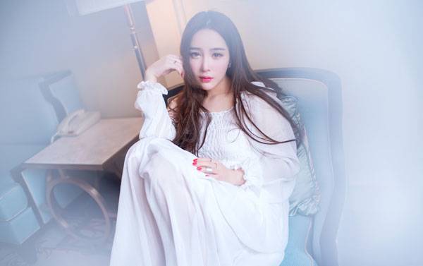 气质长腿美女私房梦幻写真（6）