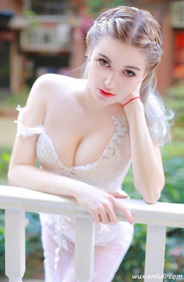 大胸妹纸的20条日常烦恼