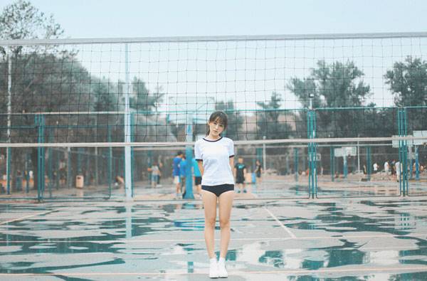 日系养眼美女体操服图片写真（2）