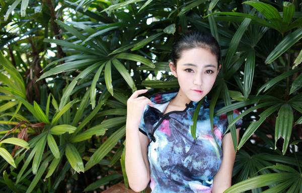 嫩模夏茉GIGI旗袍诱人写真（9）