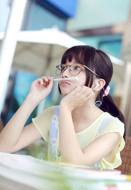 日系可爱少女户外小清新写真（1）