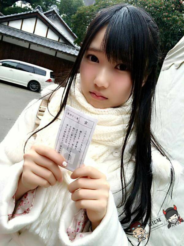 日本2ch网友热烈讨论~从这4个妹子的背影看，你选谁？