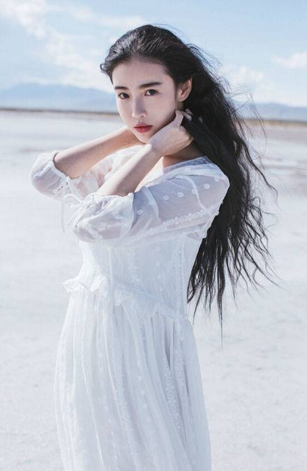 复古女神张辛苑气质写真图片写真（4）