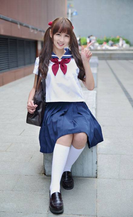 甜美双马尾美女日系制服图片写真（5）