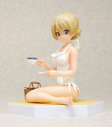 《少女与战车》大吉岭性感泳装手办(8)