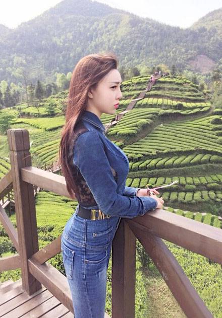 武汉纺大校花周文羽神似angelababy(1)