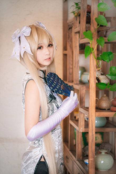 清纯软妹春日野穹白丝旗袍COS（4）