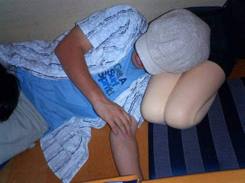 宅男必备神器“美腿膝枕”受热捧（9）