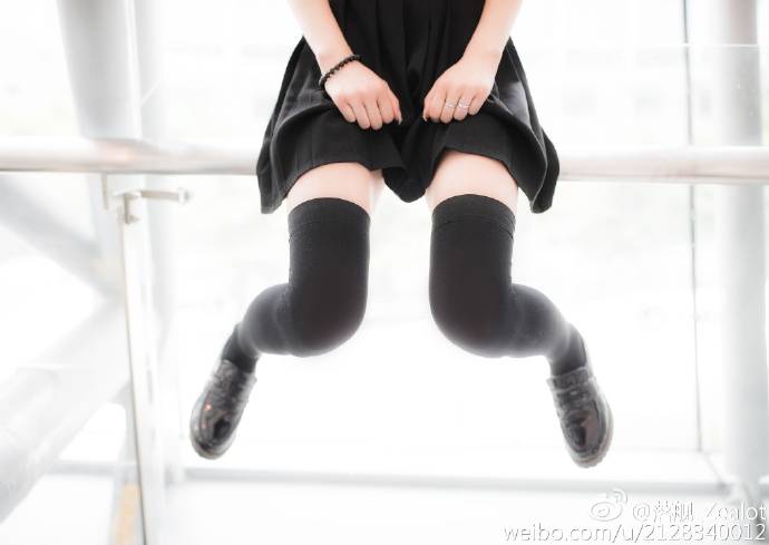 7edbe42cgw1f6kk3u18mfj21kw14cal0