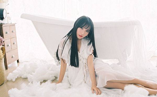 日系红唇美女私房唯美写真图片写真（5）