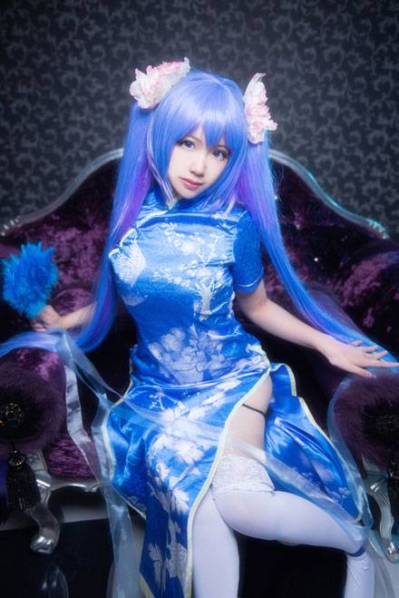 《VOCALOID》MIKU白丝旗袍COS（10）