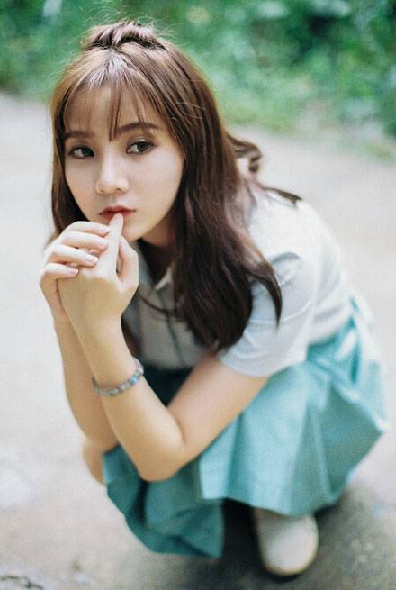 日系养眼美女胶片清新写真（13）