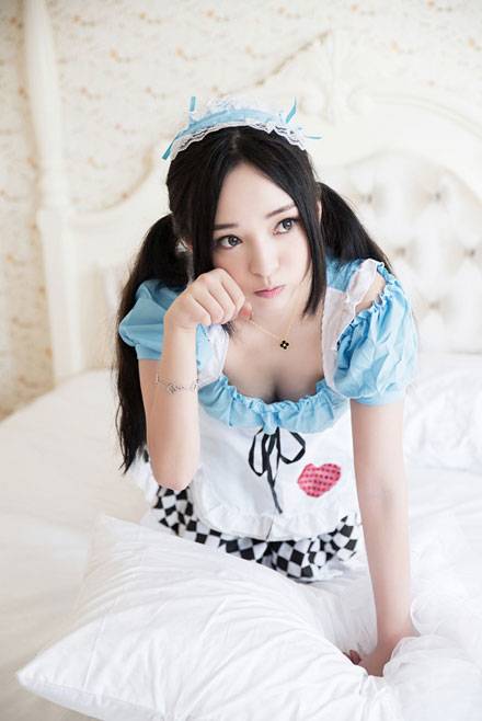 ShowGirl陈欣和私房女仆装写真图片写真（2）