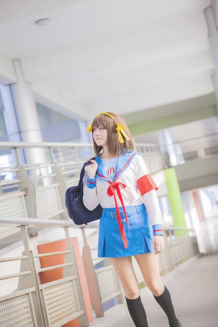 长腿萌妹凉宫春日制服COS（3）